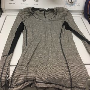 Lululemon runderful top size 8